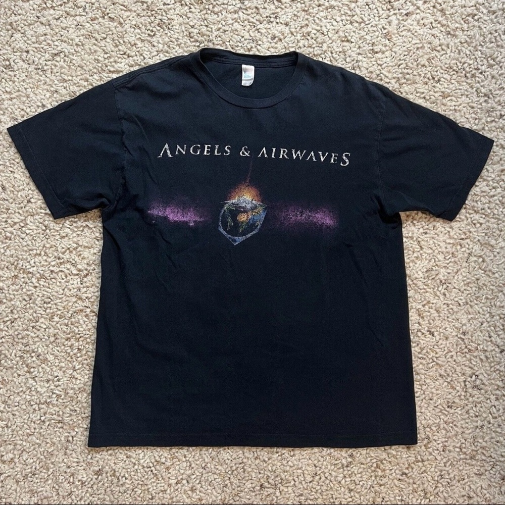 Vintage rare concert angels and airwaves shirt!